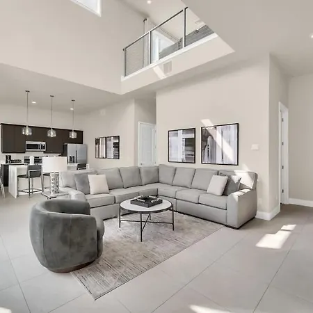 New Modern Oasis Near Disney